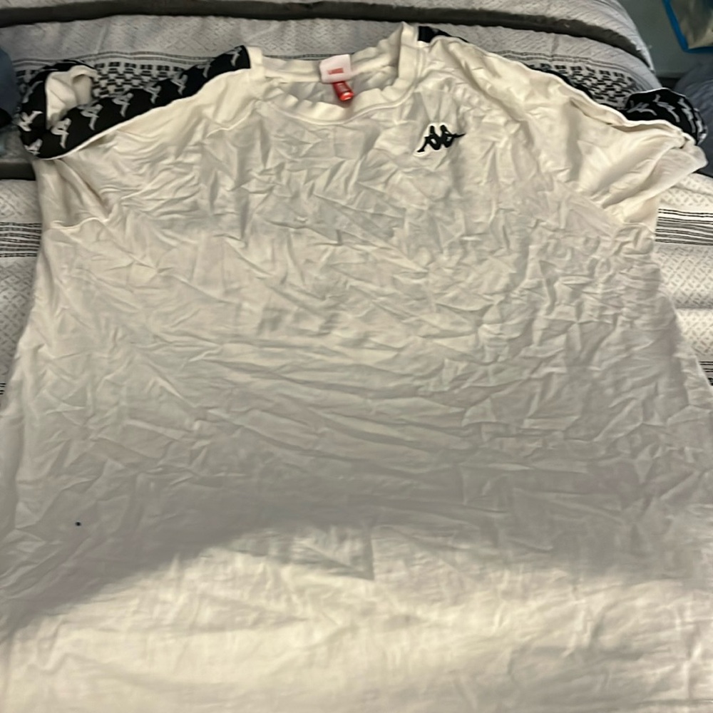 I’m selling: men kappa shirt